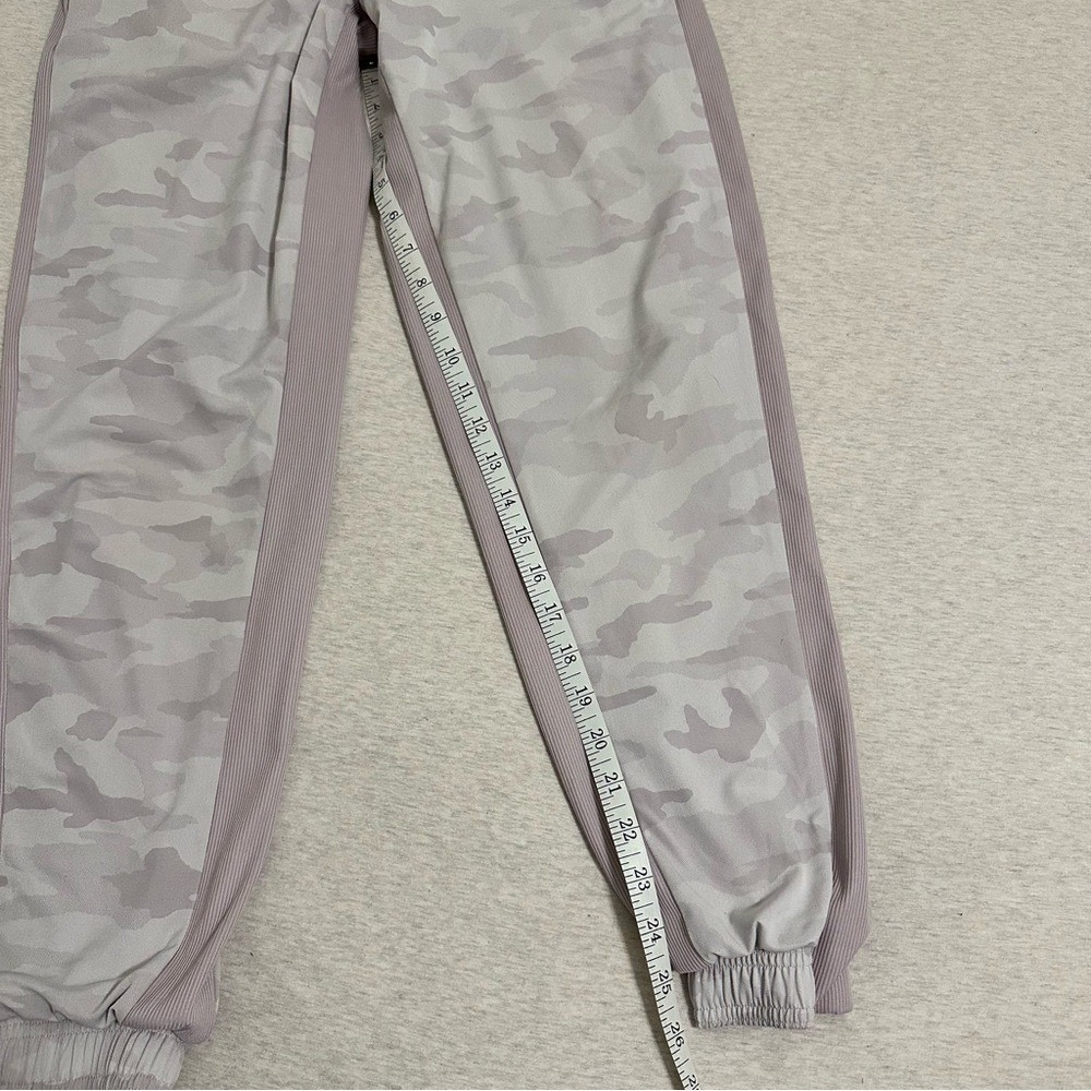Athleta Women's Brooklyn Lined Camo Joggers - Gray and Lavender - Picture 3 of 7